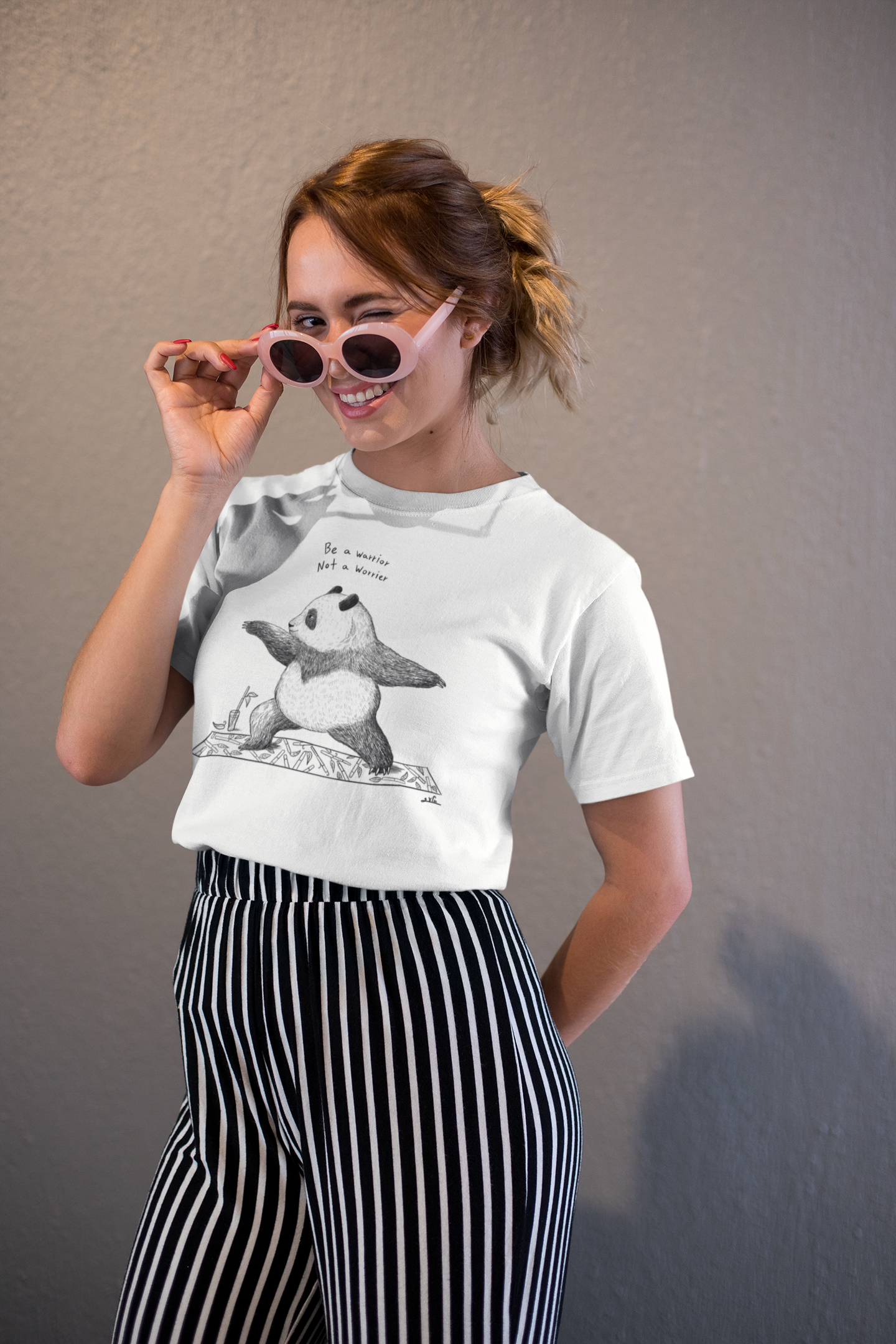 חולצה לבנה יוניסקס | פנדה יוגה